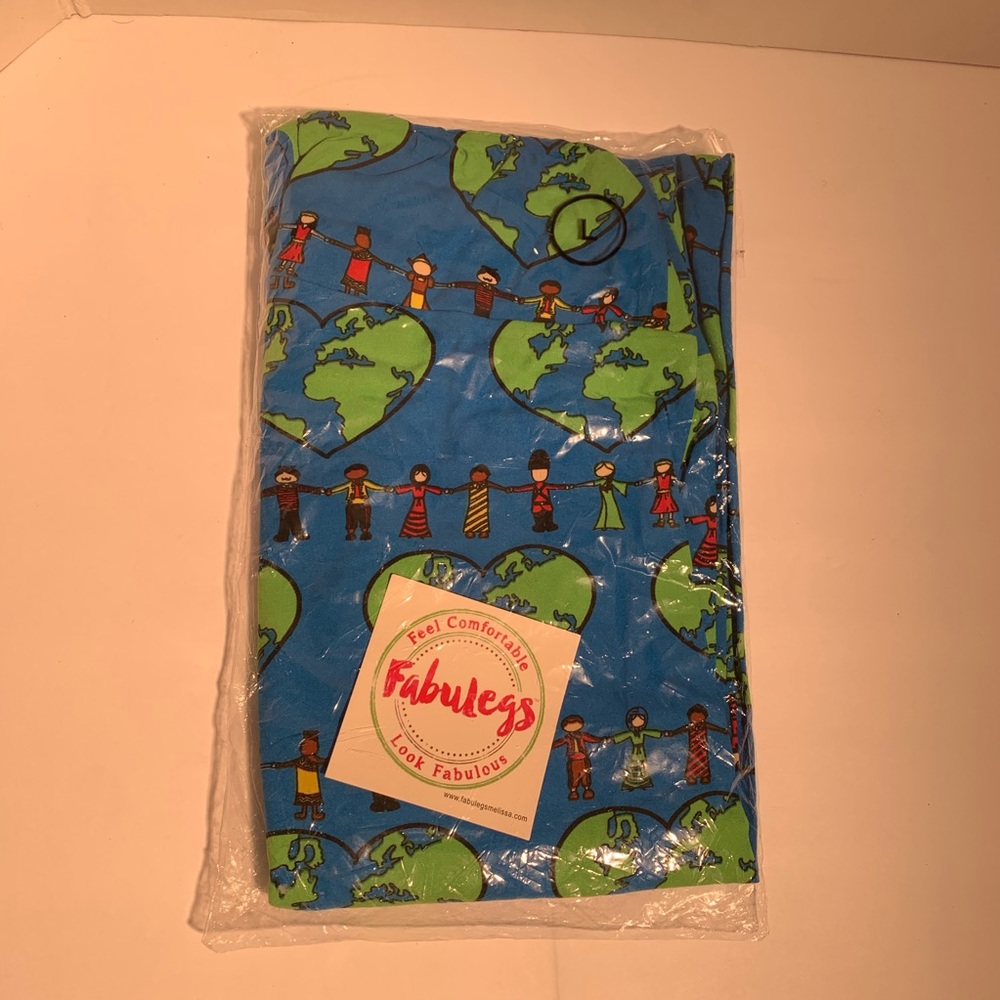 fabulegs NWT leggings Size L People Of The World